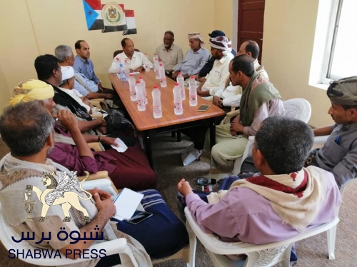 سياسي جنوبي : خريجي أجهزة المخابرات لا يحق لهم الحديث عن شعب الجنوب