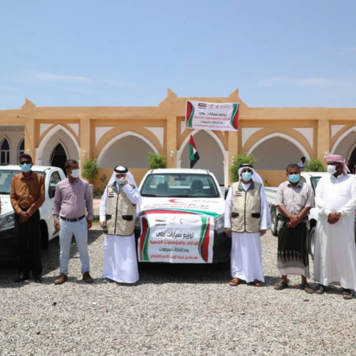 من هلال الإمارات.. 10 سيارات لمؤسسات ساحل حضرموت