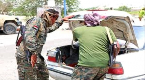 حزام الصبيحة يضبط سيارات بأموال مهربة من عدن الى تعز