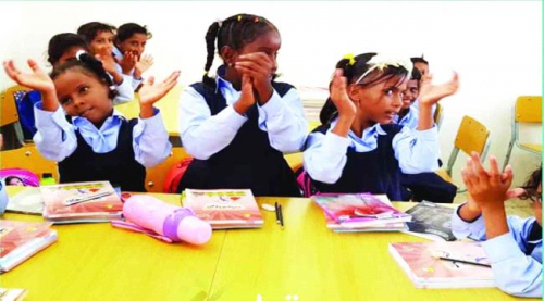 الإمارات تغيث حضرموت وتتفقّد أسر شهداء المكلا