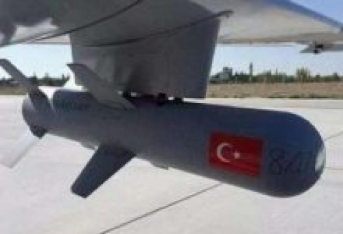 قوات تركية تدرب عناصر إخوانية في #شبوة على إستخدام الطائرات المسيرة 