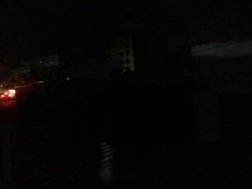 سياسي وبرلماني يكتب: الحرب على عدن . . .وفلسفة" أين أذنك القريبة"