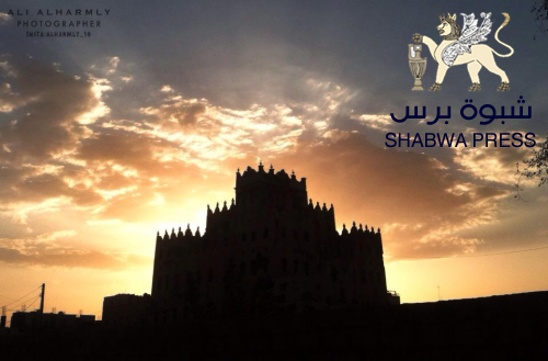 توجيهات حكومية بمعالجة مشاكل الكهرباء في أربع محافظات جنوبية واستثناء "شبـوة"