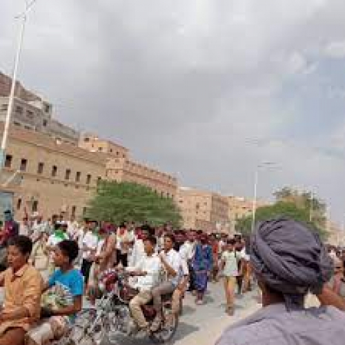 مظاهرات شعبية غاضبة في وادي حضرموت ومليشيا الاخوان تنشر للتصدي للمتظاهرين