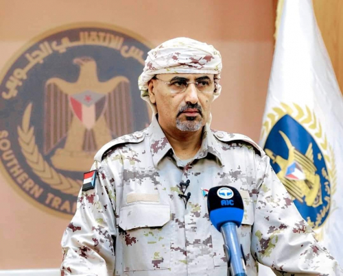 الرئيس الزبيدي يعلن حالة الطوارئ ورفع الجاهزية القتالية للتصدي للقوات الغازية