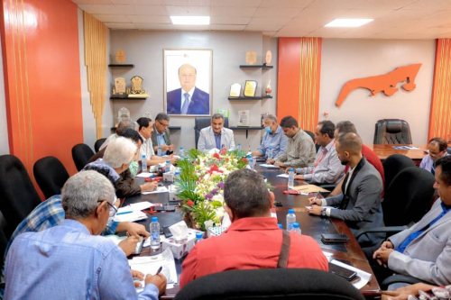 المحافظ لملس يترأس اجتماعا موسعا لمديري المديريات وبعض المكاتب الخدمية 