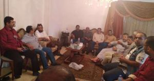 قيادات عسكرية وامنية في القاهرة تزور مستشار محافظ شبوة بعد وعكة صحية