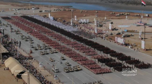 احتفاء الاخوان بالعرض العسكري الحوثي في الحديدة.. صورة من صور التخادم بين الطرفين