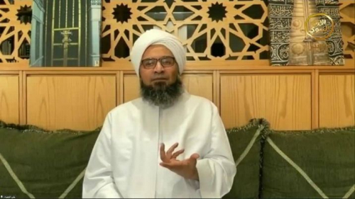 الداعية الاسلامي الحبيب الجفري يشارك في المؤتمر العلمي الدولي الذي عقدته جامعة الوسطية الشرعية بحضرموت