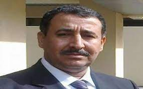 الربيزي يستنكر تجاهل الإرياني للحرب الجنوبية على الإرهاب