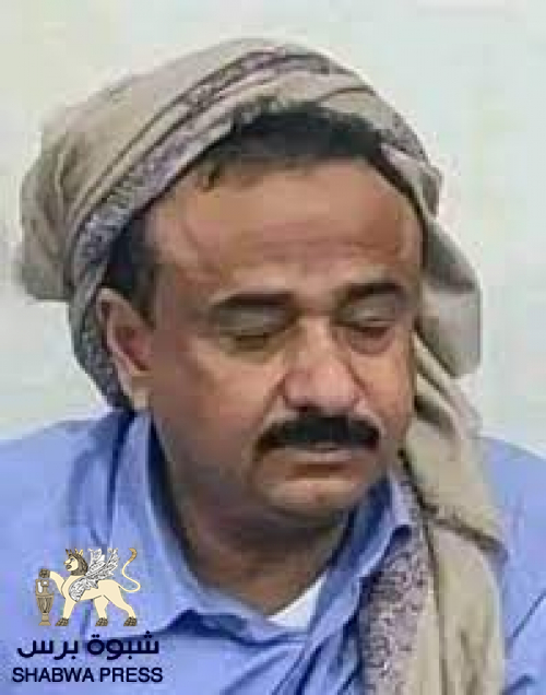 شخصية اجتماعية يتهم سلطة شبوة بنهب الزيادة السعرية التي أضيفت على البترول