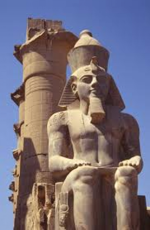 مصر... لا تموت: وصية الخلود من قلب التاريخ