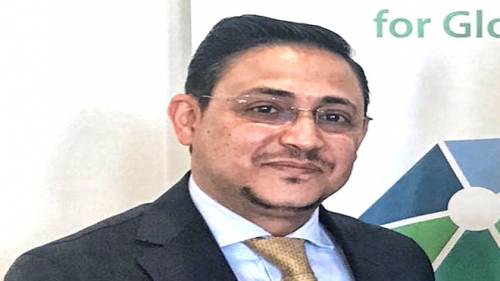 لعدم حصوله على رشـا : سفير الشرعية بالنمسا يمنع مساعدات مخصصة للأطفال ويهدد سفراء عرب.