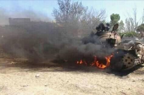 هجوم للمقاومة على مقر الإنتقالي في عتق وعلى طقم عسكري على طريق نصاب