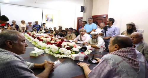 بن بريك يثني على صمود المُفرج عنهم وقوة تحملهم طوال فترة احتجازهم