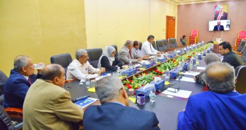 الزبيدي يؤكد تسليم الانتقالي خطته لإعادة التموضع العسكري