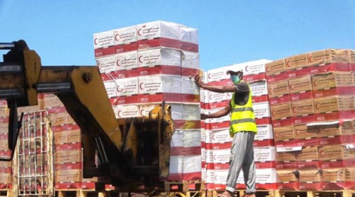 الهلال الإماراتي يسير قافلة إنسانية وإغاثية إلى قرى الساحل الغربي وتعز
