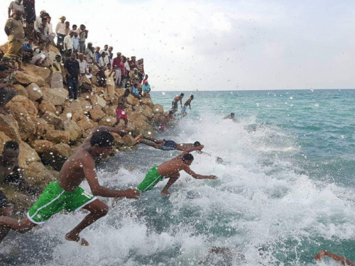 أنشطة ترفيهية تغلف العمل الإنساني لدولة الإمارات العربية في سقطرى