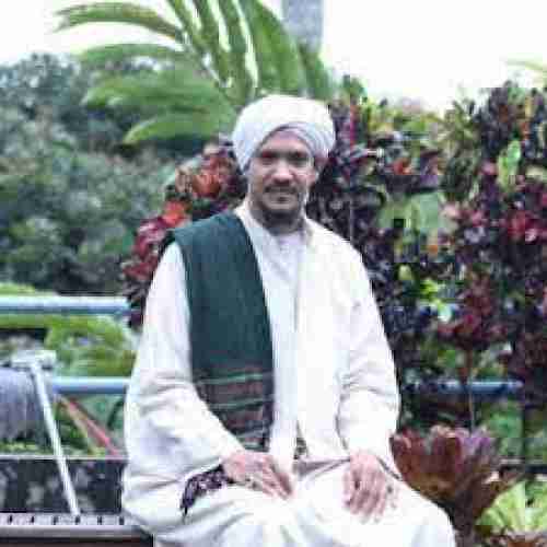 القاعدة يعلن مسئوليته عن اختطاف الداعية "العطاس" وحيدان يوجه بإطلاق سجناء الإرهاب في المكلا