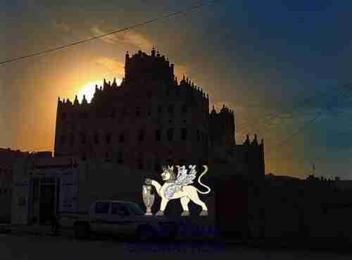 غلق طريق (عتق ـ بيحان) يضع آلاف الجنوبيين تحت حصار الحوثي والإخوان