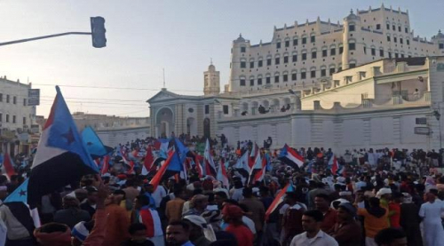 الوضع في حضرموت بعد الحضور الجماهيري الكبير في سيئون بدأ ينذر بقرب فوضى