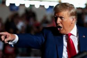 معهد أمريكي يحذّر من نهج ترامب تجاه اليمن والمنطقة