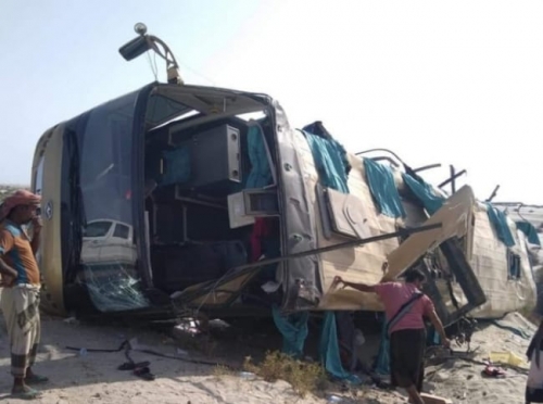 وفاة 3 نساء في إنقلاب حافلة بـ #شبوة قادمة من الإمارات