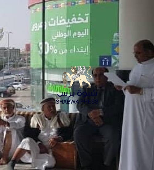 سياسي حضرمي : "ماضغو حضرموت" .. أفواه فـارغة تلوكهـــا 