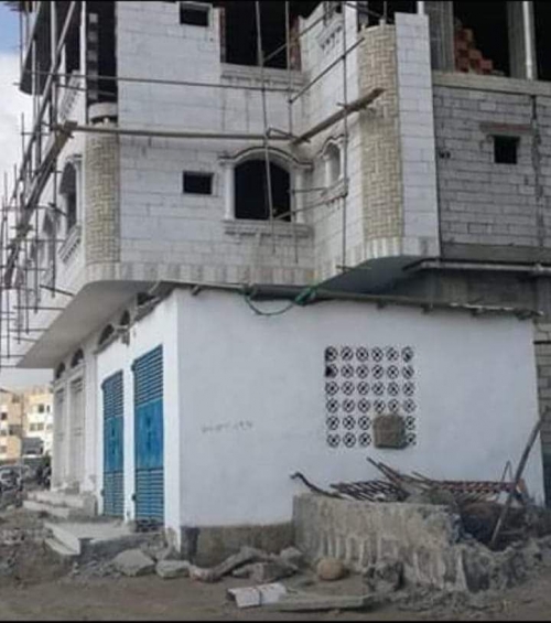 من يوجه بالبسط على آثار عدن ويدفع التكلفة؟