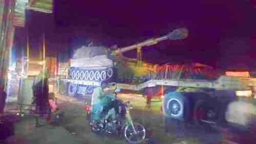 الشرعية اليمنية تخرق "اتفاق الرياض" : تعزيزات عسكرية من مأرب إلى عتق (صور)