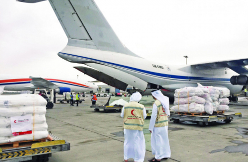 إنسانية الإمارات تواجه عبث الشرعية والحوثي 