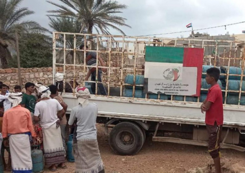خليفة الإنسانية توزع أسطوانات غاز منزلي في حديبو 