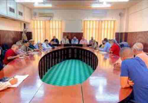 المحافظ لملس يدشن صرف التعويضات للمتضررين من أحداث كريتر 