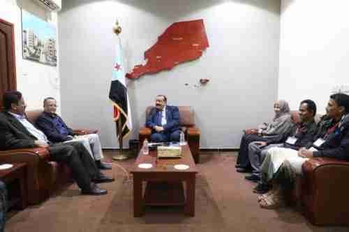 اللواء بن بريك والدكتور الخبجي يناقشان مع رئيس تنفيذية انتقالي شبوة مستجدات الأوضاع بالمحافظة