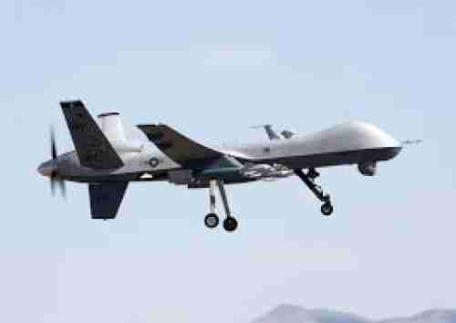 مقتل مدني ومسلحان من تنظيم القاعدة بغارة امريكية بين شبوة والبيضاء