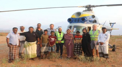 خليفة الإنسانية تنظم جولات جوية لأطفال سقطرى