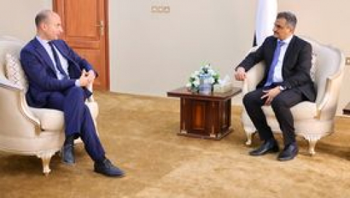 المحافظ لملس يتلقي السفير الفرنسي ويستعرض معه مستجدات الأوضاع الاقتصادية بالعاصمة عدن