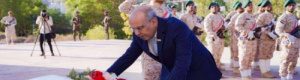 الكثيري يضع إكليلا من الزهور على قبر الجندي المجهول بالعاصمة عدن