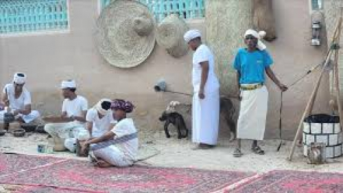 ‏أهل حضرموت أدرى بشعابها… وليس من عاش خارجها