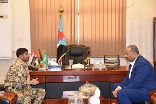 الرئيس الزبيدي يناقش مع البوحر جاهزية النخبة الشبوانية من أجل تنفيذ "إتفاق الرياض"