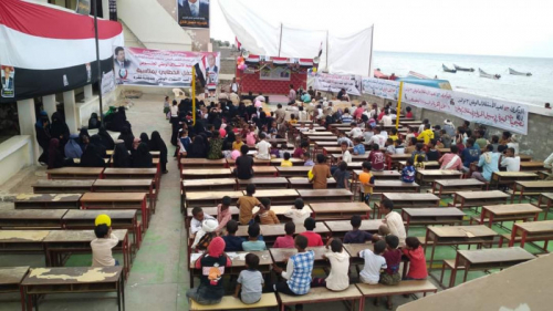 حشود غاضبة تقتحم مهرجان إخوان الشرعية في شقرة