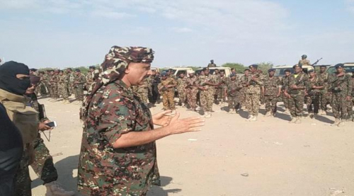 اللواء "باعش" يكلف لهطل قائدا لقوات الأمن الخاصة بأبين ويسلمه المعسكر