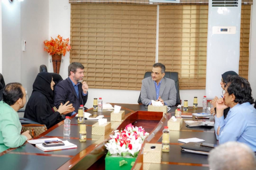 لملس يناقش مع مدير منظمة "كير" العالمية نوعية تدخلاتها في القطاعات الحيوية بالعاصمة عدن