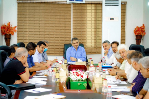 لملس يرأس الاجتماع الدوري لمدراء المديريات والمكاتب الخدمية ويوجّه بسرعة معالجة مشكلة تصريف مياه الأمطار