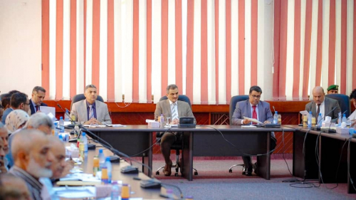 لملس يوجّه مدراء المكاتب التنفيذية بتهيئة الأجواء لعودة الحكومة