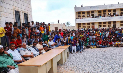 تكريم الطلاب المتفوقين في قلنسية بدعم خليفة الإنسانية