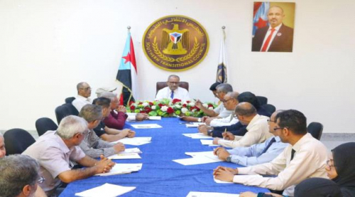 الانتقالي يقف أمام نتائج زيارة الزُبيدي للسعودية ولقاءاته مع المبعوثين الأممي والأمريكي وسفراء الدول العظمى