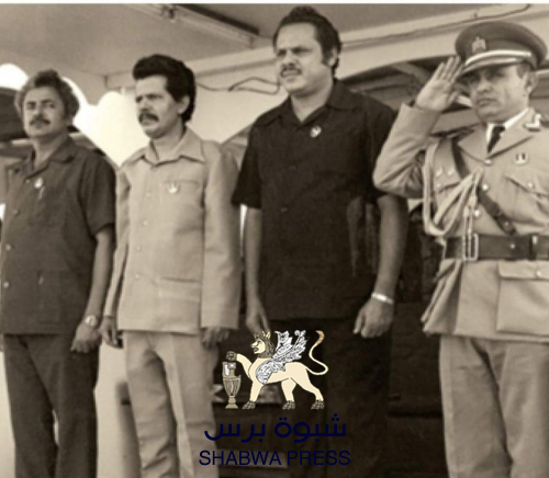 الجنوبيين يذهبون إلى أعماق المحيط ولا يقفون على الشاطئ