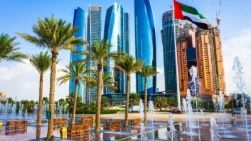 الإمارات تعتمد السبت والأحد عطلة أسبوعية