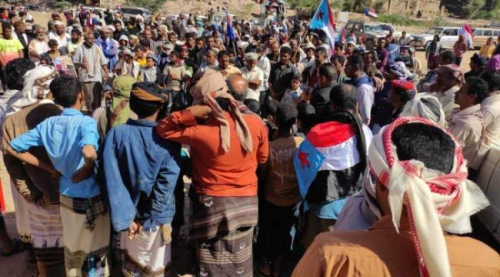 فعالية جماهيرية في يشبم لفضح تنمية محافظ شبوة الكاذبة 